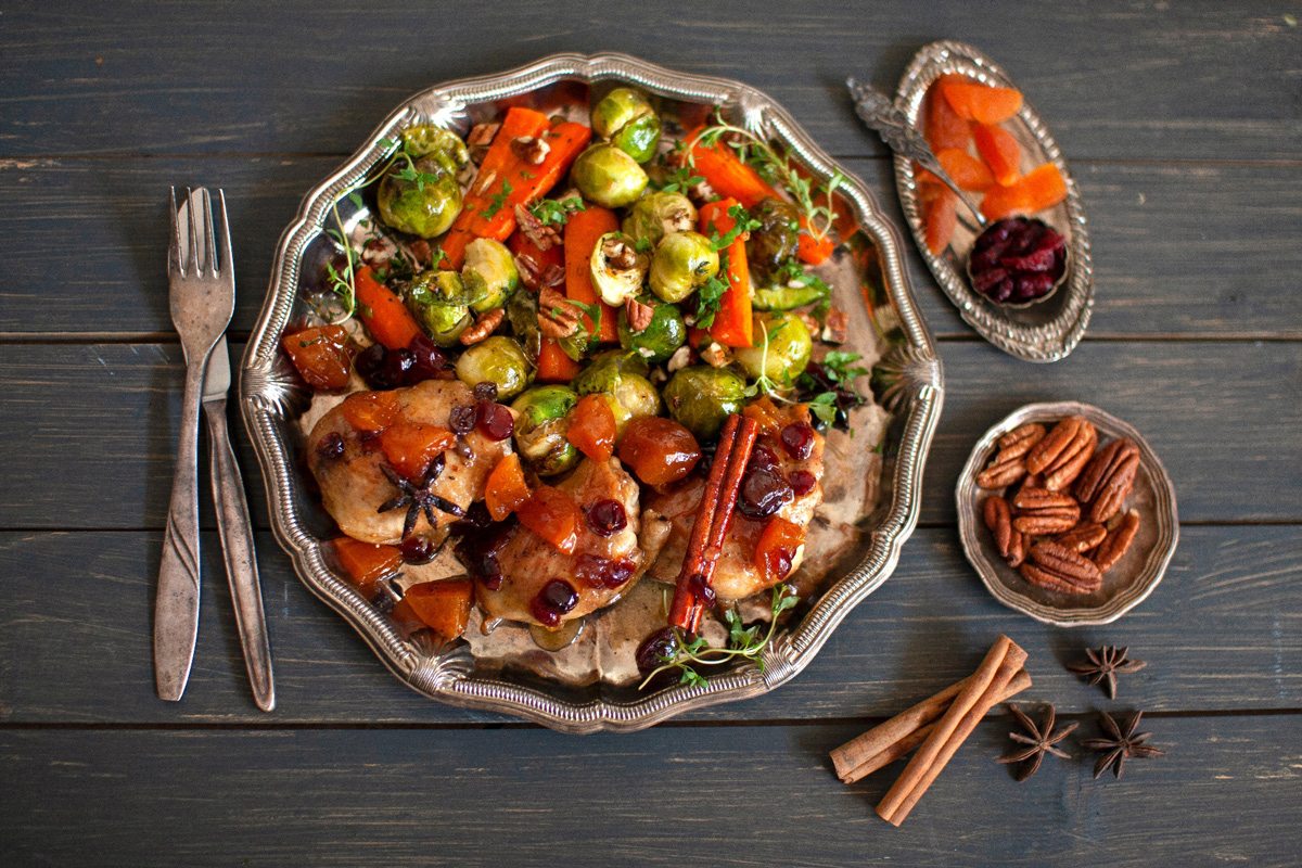 HC ApricotChickenwithHoneyRoastedCarrotsandBrusselsprouts 